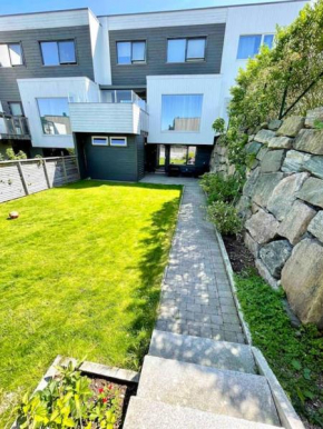 Lovely apartment with private garden and 2 gratis bicycles